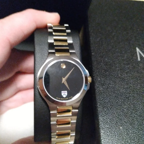 Ladies 2 tone University of Pennsylvania BNIB Movado watch MOVADO 25MM Quartz S-Steel Black Dial Two-Tone Women main image 3